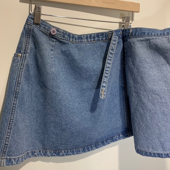 Squeeze Jeans Light Blue Denim Wrap Mini Skirt - Picture 6 of 8
